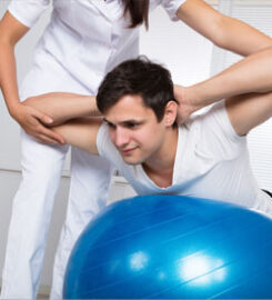 Fataneh Hooshdaran, D.C.- Chiropractic USA